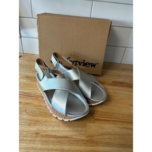 Comfortview Tessa Silver Metallic Platform Sandals Wide Width 9.5W 36-1962-4